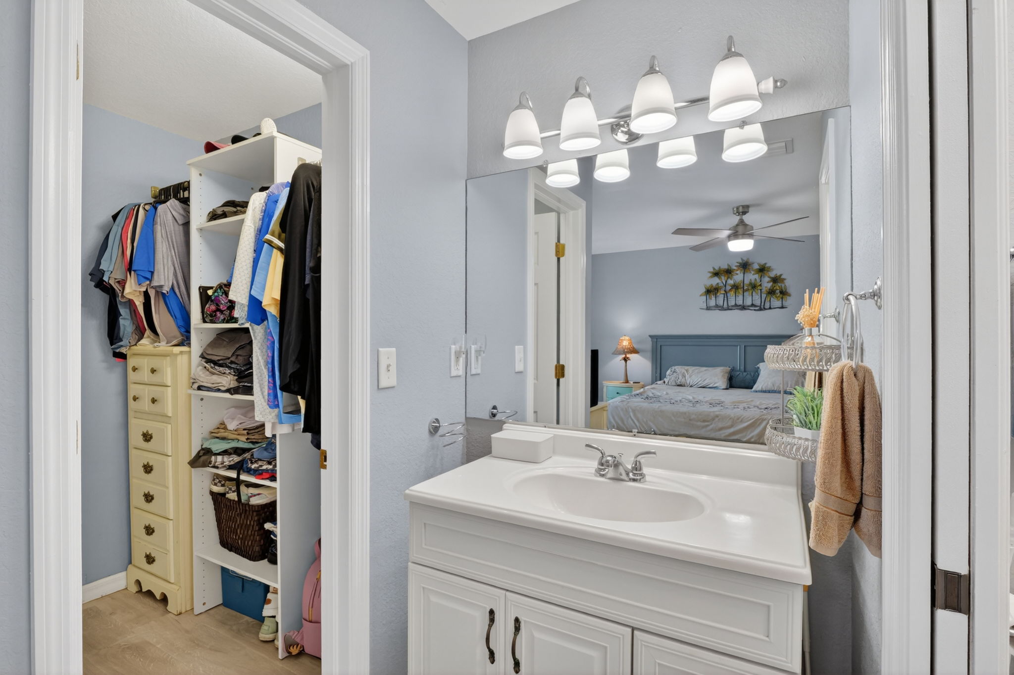 Photo 22