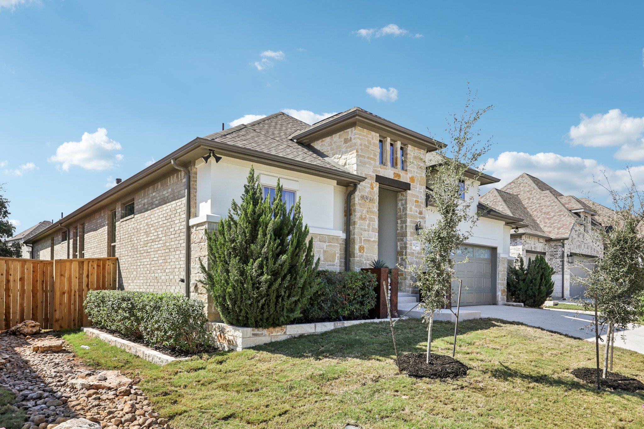 Texas Ash Ln-S0110-005.jpg