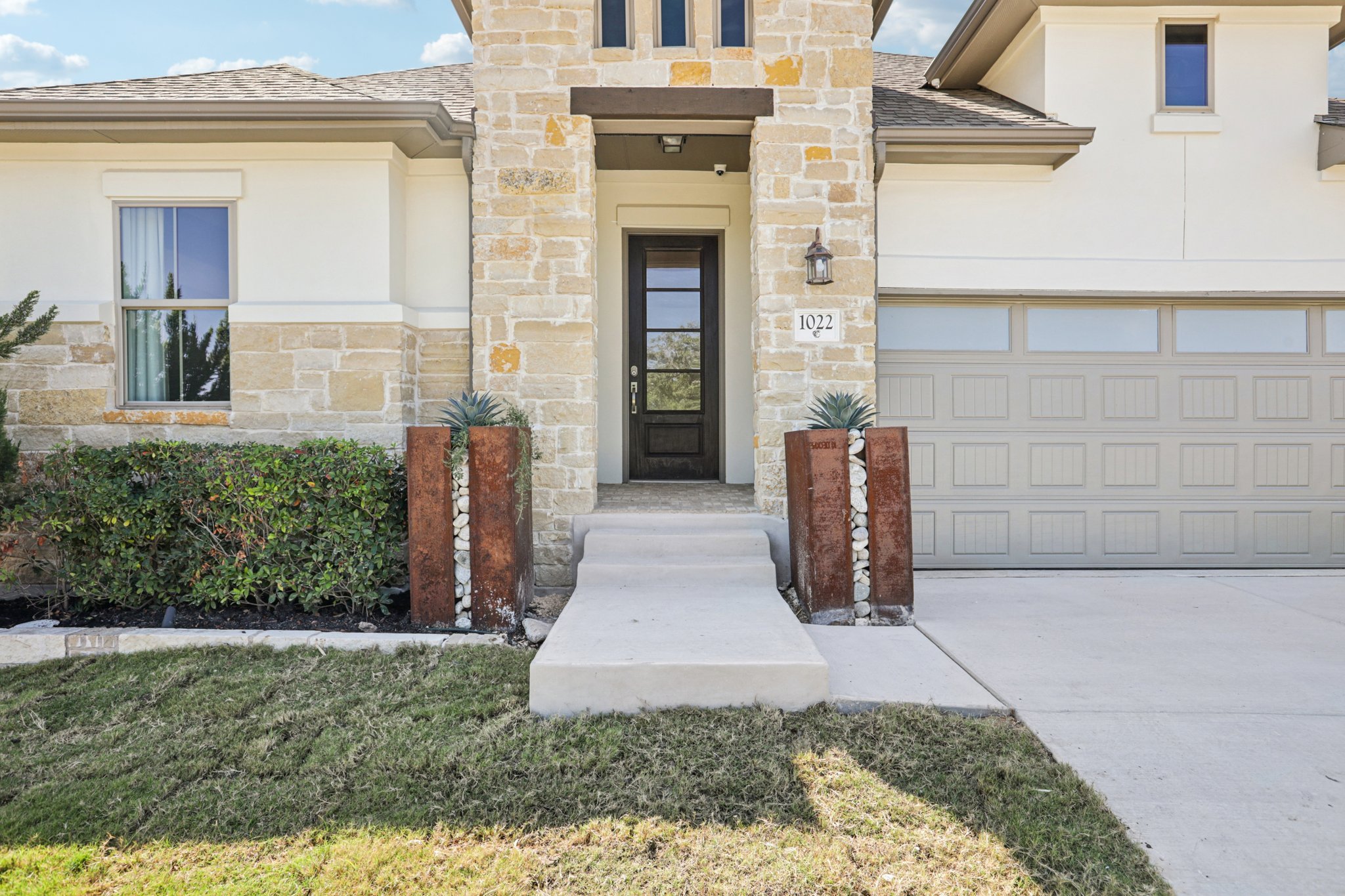 Texas Ash Ln-S0110-008.jpg