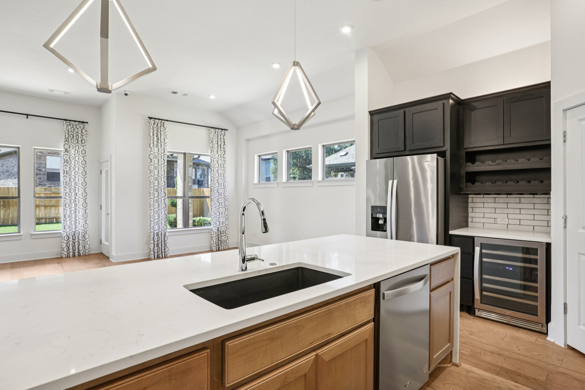 Texas Ash Ln-S0110-019.jpg