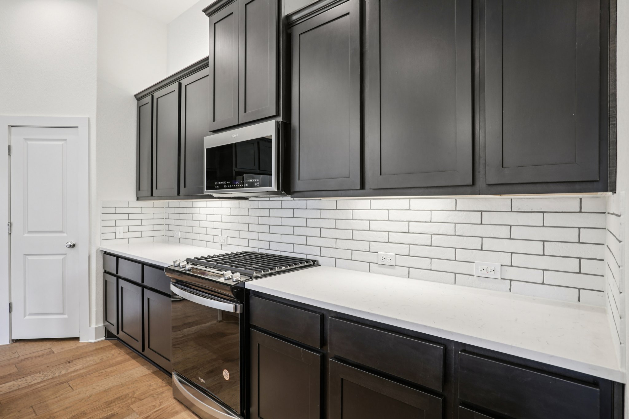 Texas Ash Ln-S0110-023.jpg