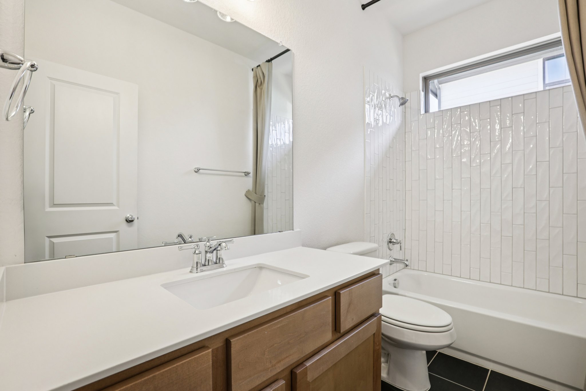 Texas Ash Ln-S0110-032.jpg