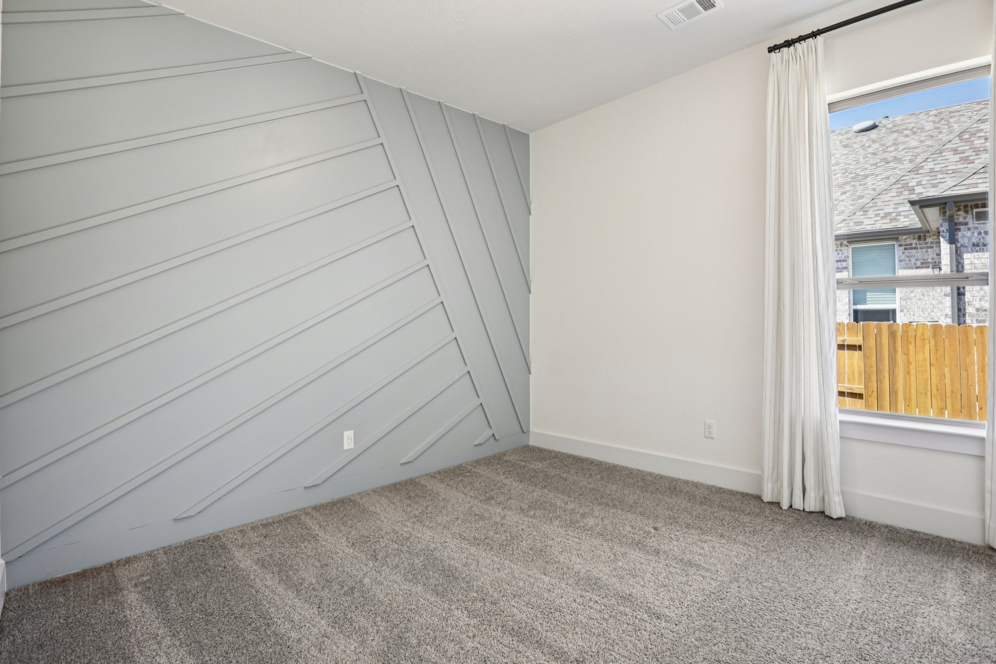 Texas Ash Ln-S0110-036.jpg