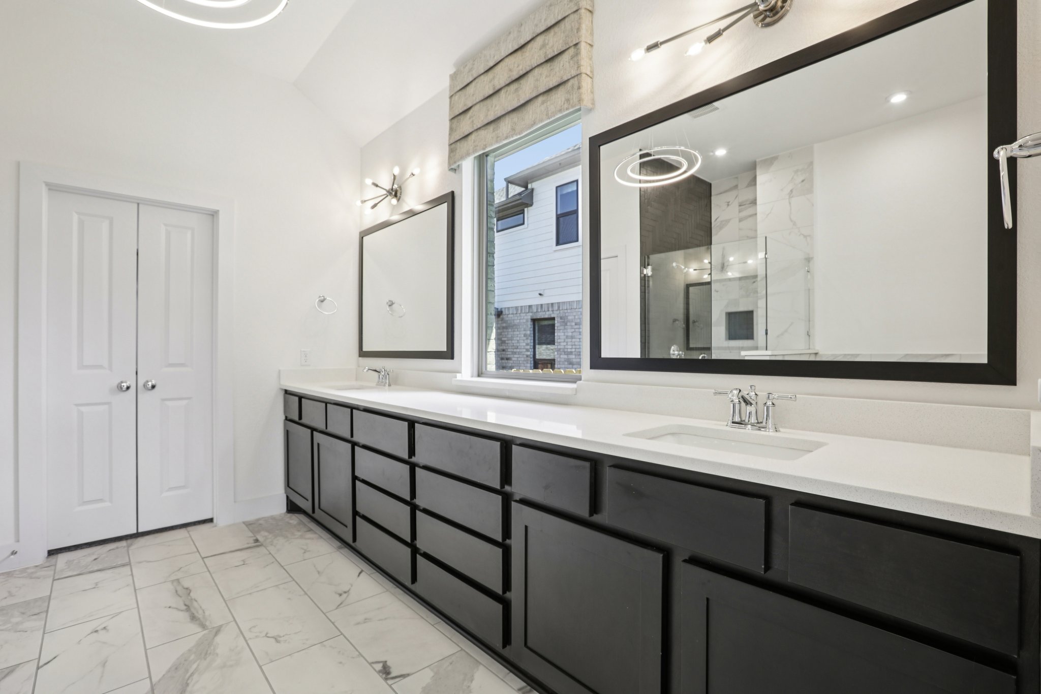 Texas Ash Ln-S0110-045.jpg