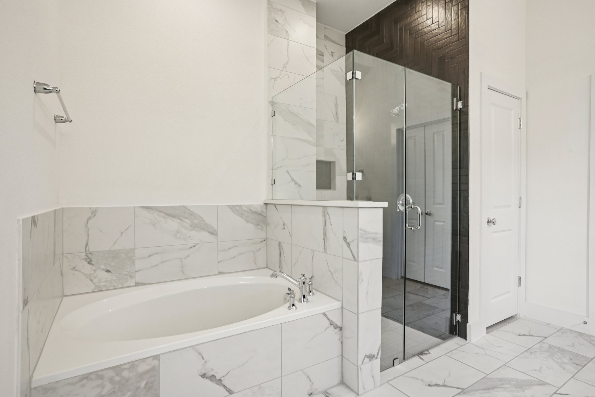 Texas Ash Ln-S0110-046.jpg