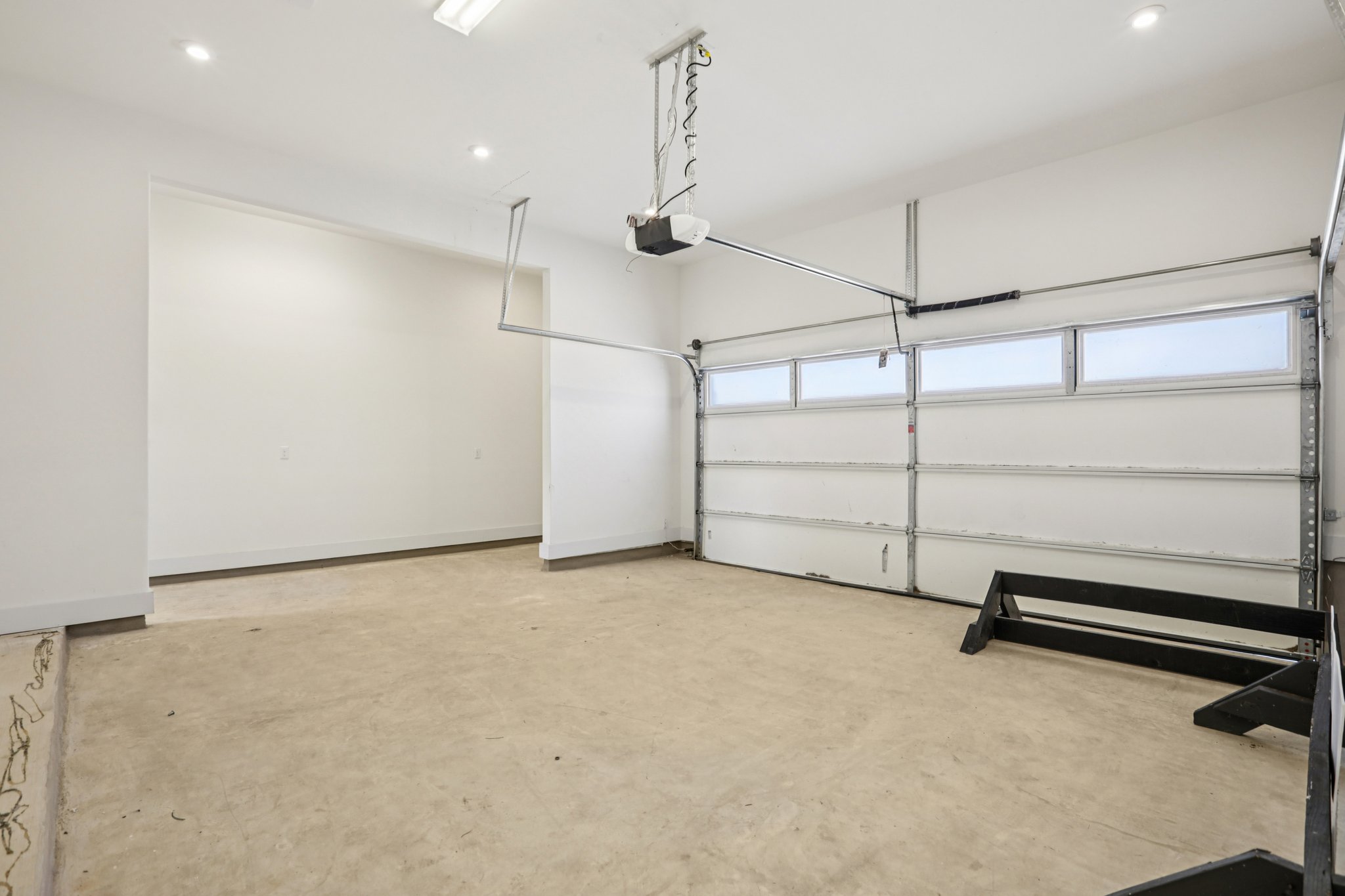 Texas Ash Ln-S0110-050.jpg