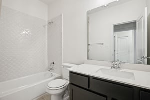 Texas Ash Ln-S0110-039.jpg