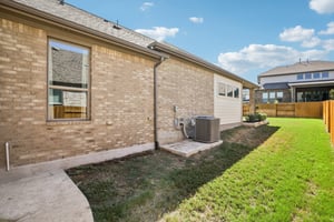 Texas Ash Ln-S0110-057.jpg