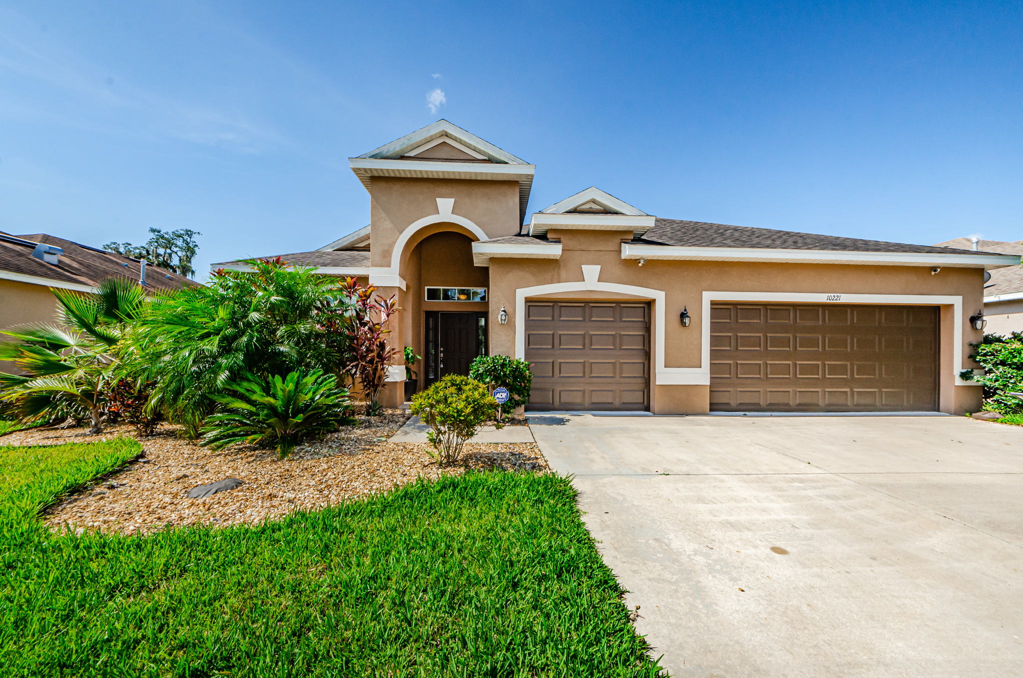 Front Exterior 3