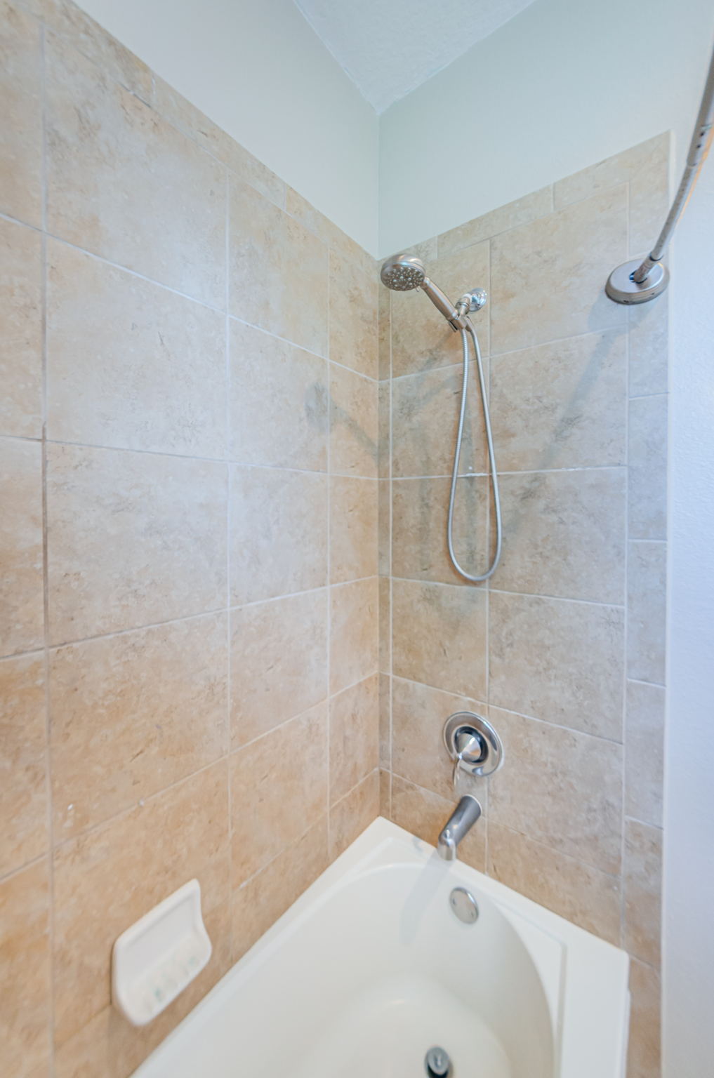 Bathroom 3b