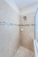 Master Bathroom 1c