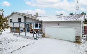 10223 Rolston Rd, Byron, MI 48418, USA Photo 5