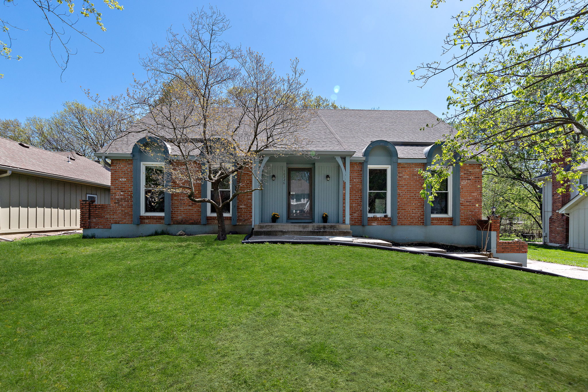 10226 Noland Rd, Lenexa, KS 66215 Interactive Content