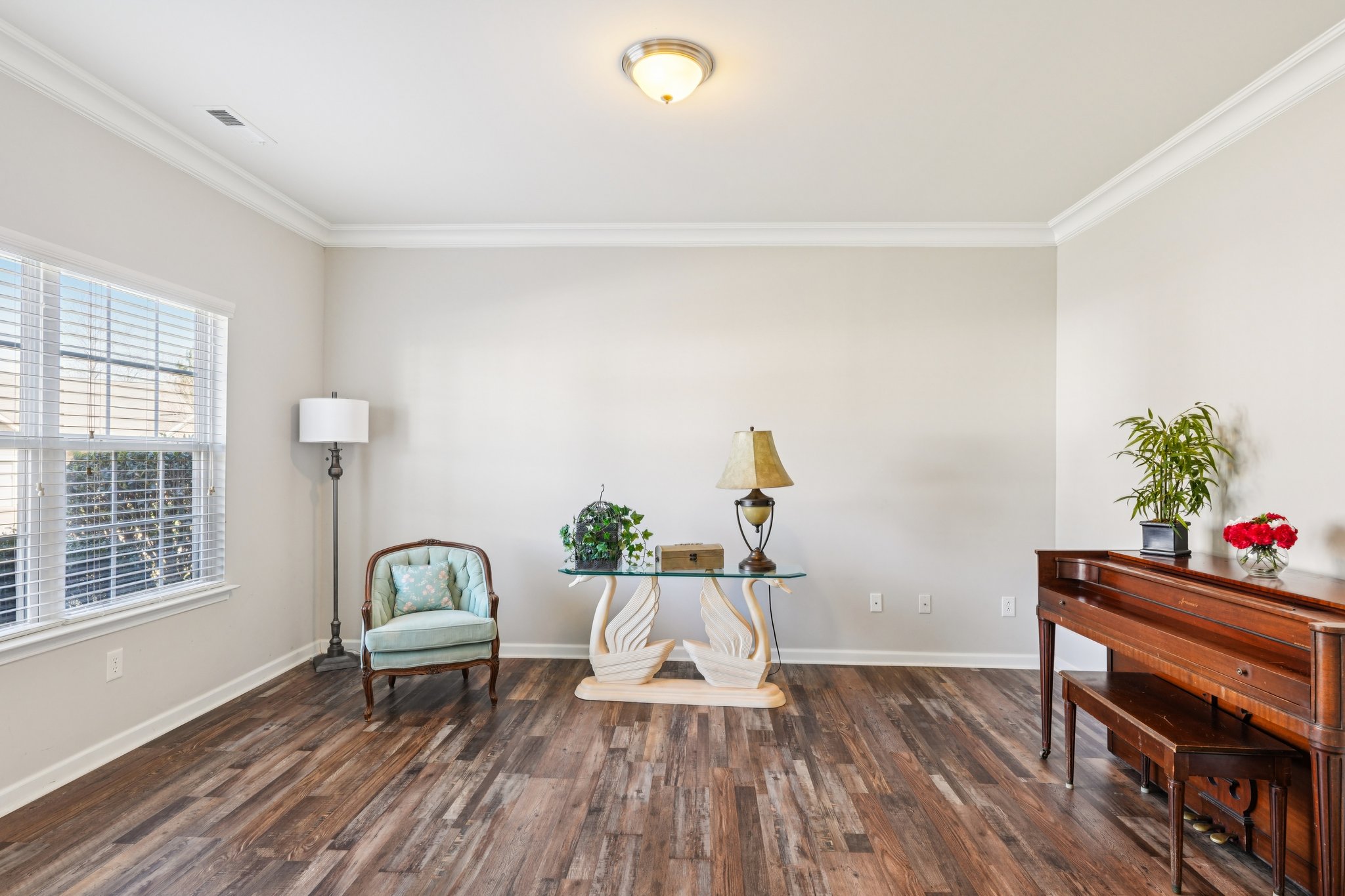 Highland Creek Cir-S2402-015.jpg