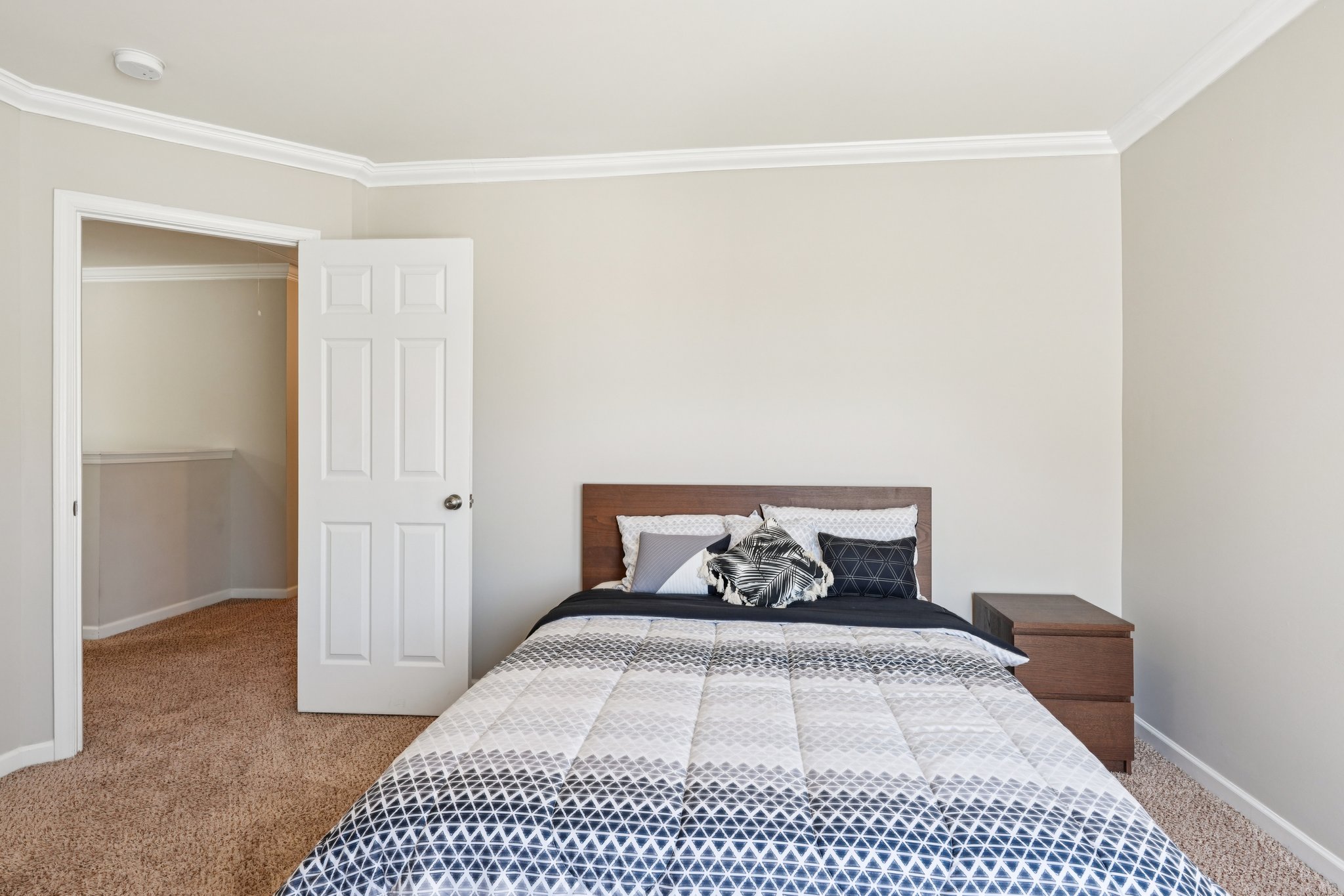 Highland Creek Cir-S2402-028.jpg