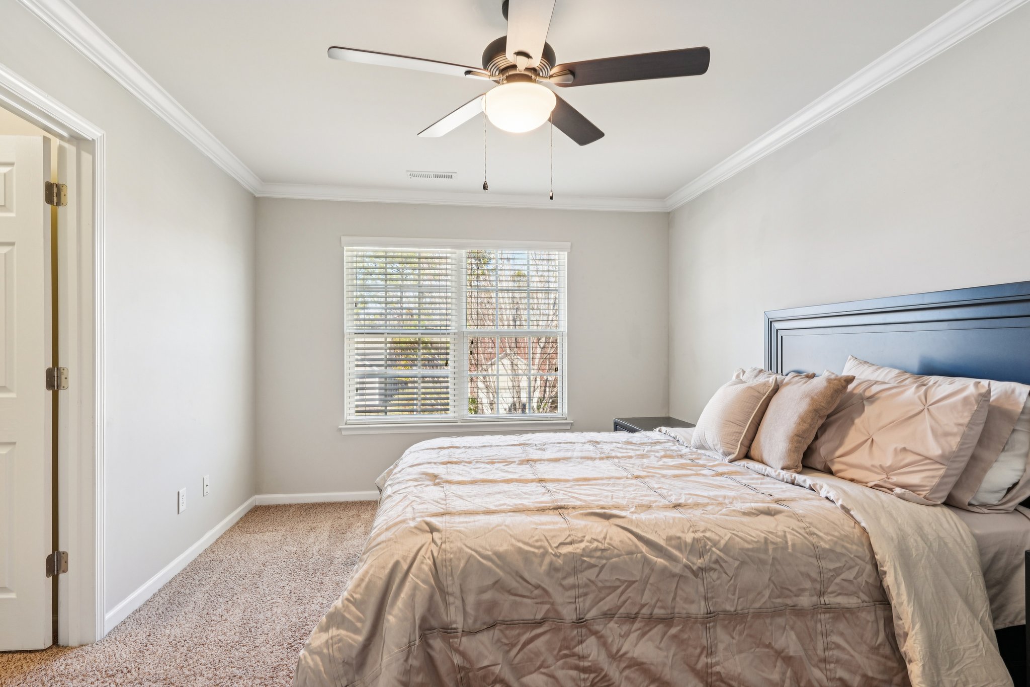 Highland Creek Cir-S2402-033.jpg