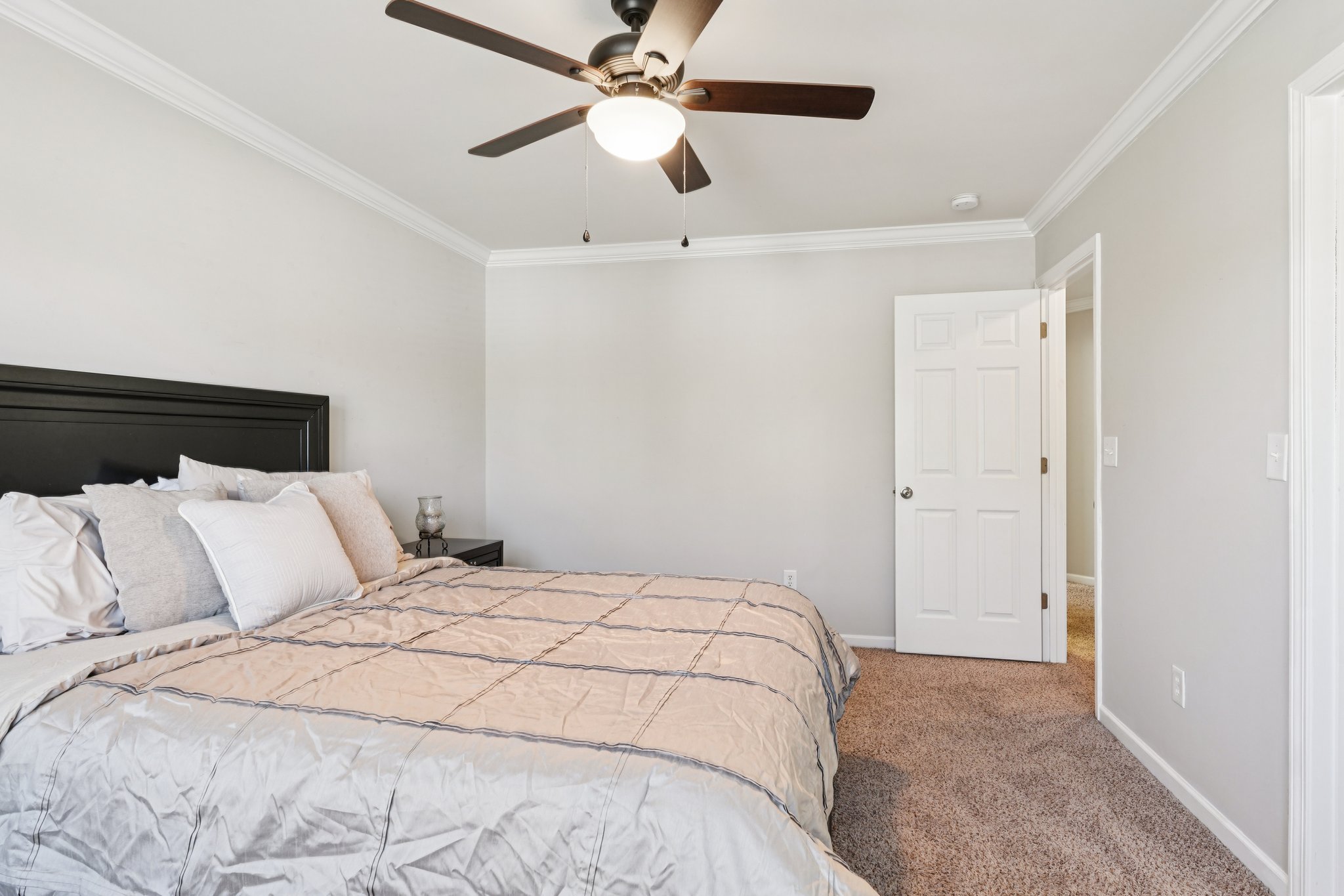 Highland Creek Cir-S2402-035.jpg