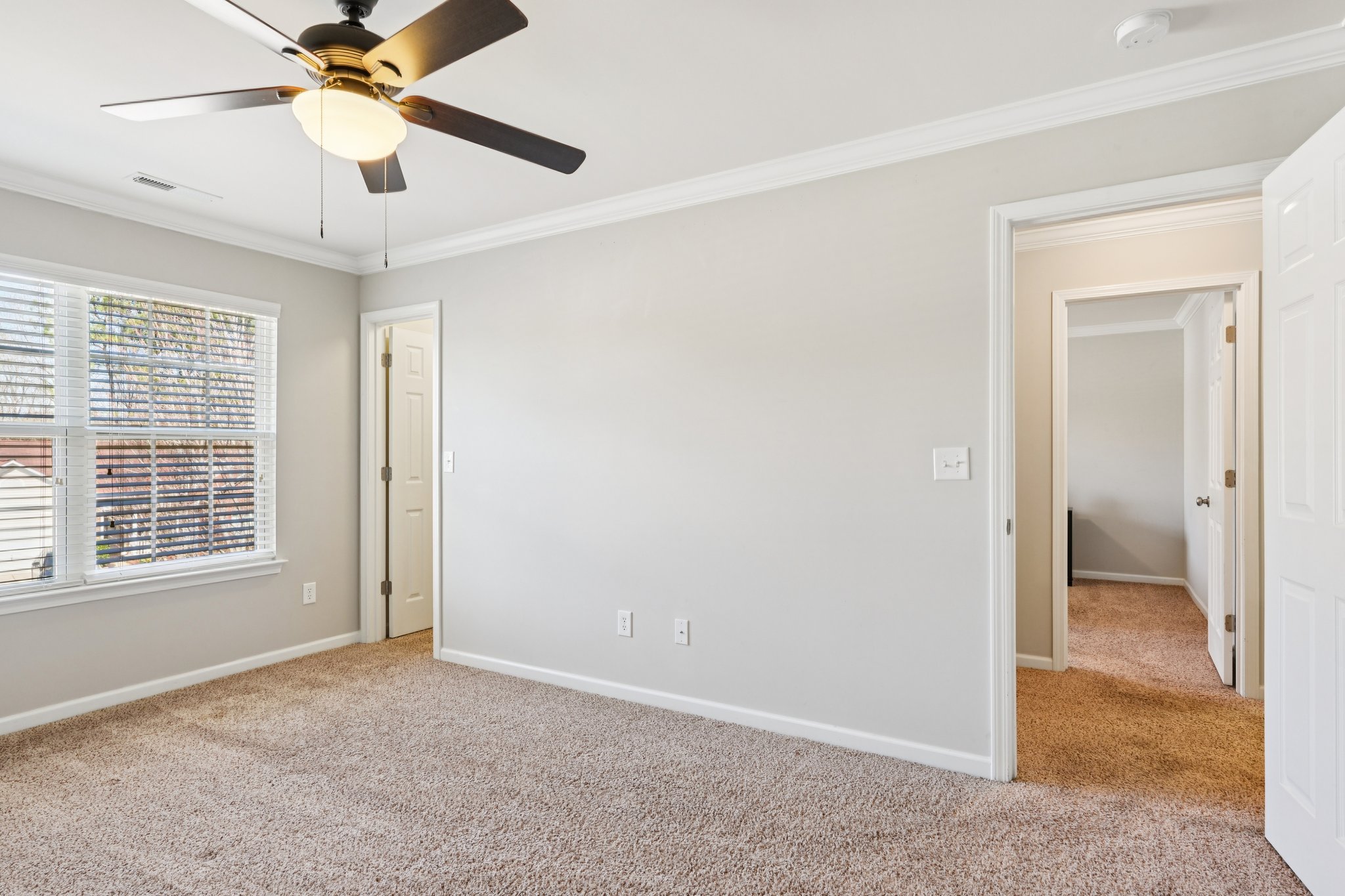 Highland Creek Cir-S2402-037.jpg