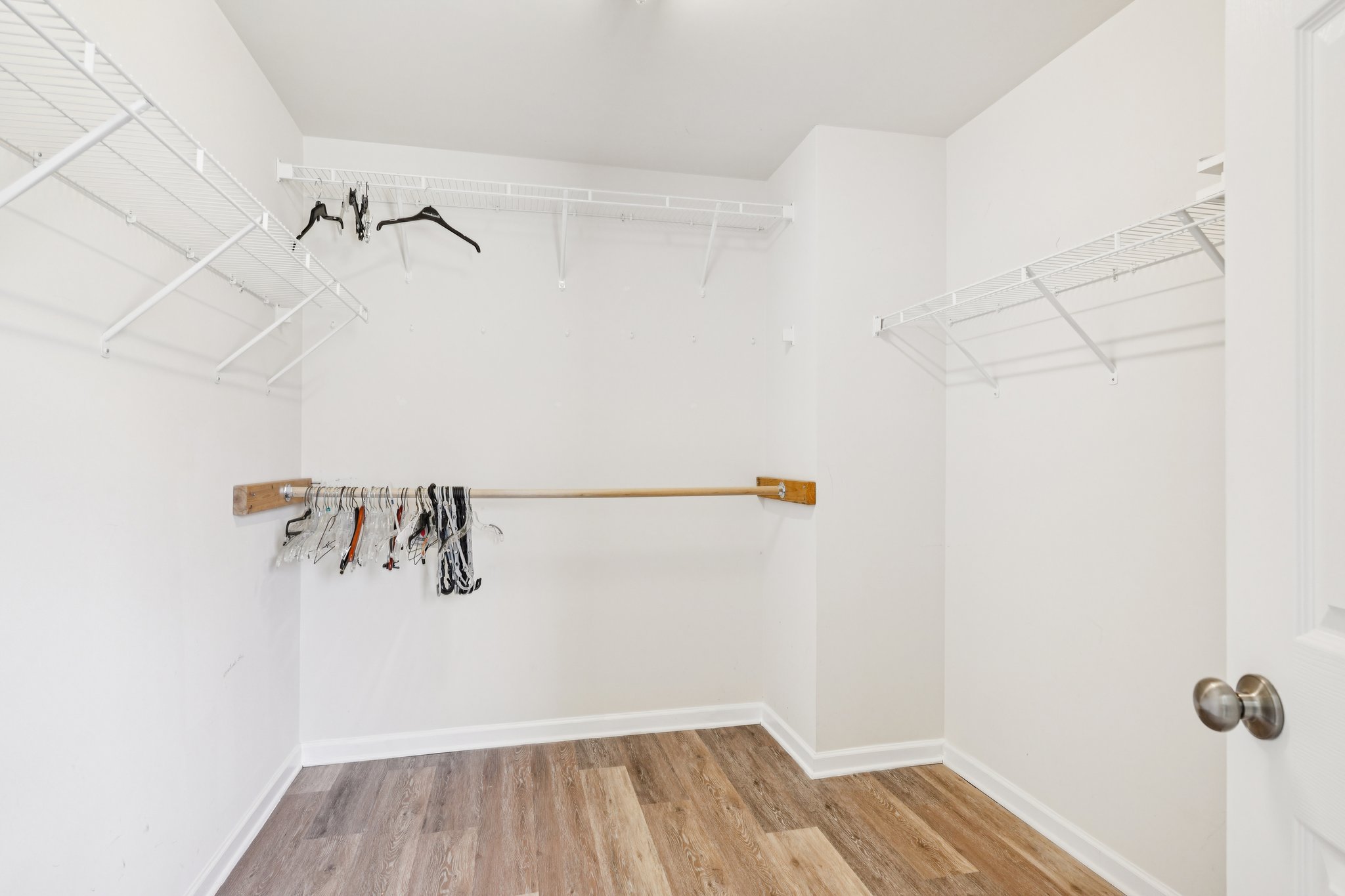 Highland Creek Cir-S2402-045.jpg