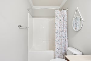 Highland Creek Cir-S2402-031.jpg