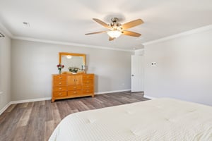 Highland Creek Cir-S2402-042.jpg