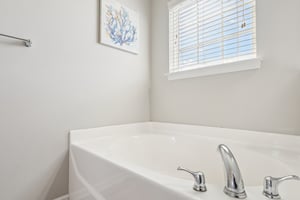 Highland Creek Cir-S2402-049.jpg