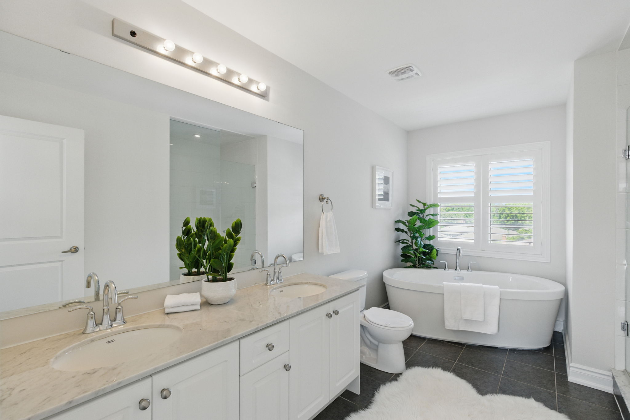 Toronto property showcase — delivered property photograph 30