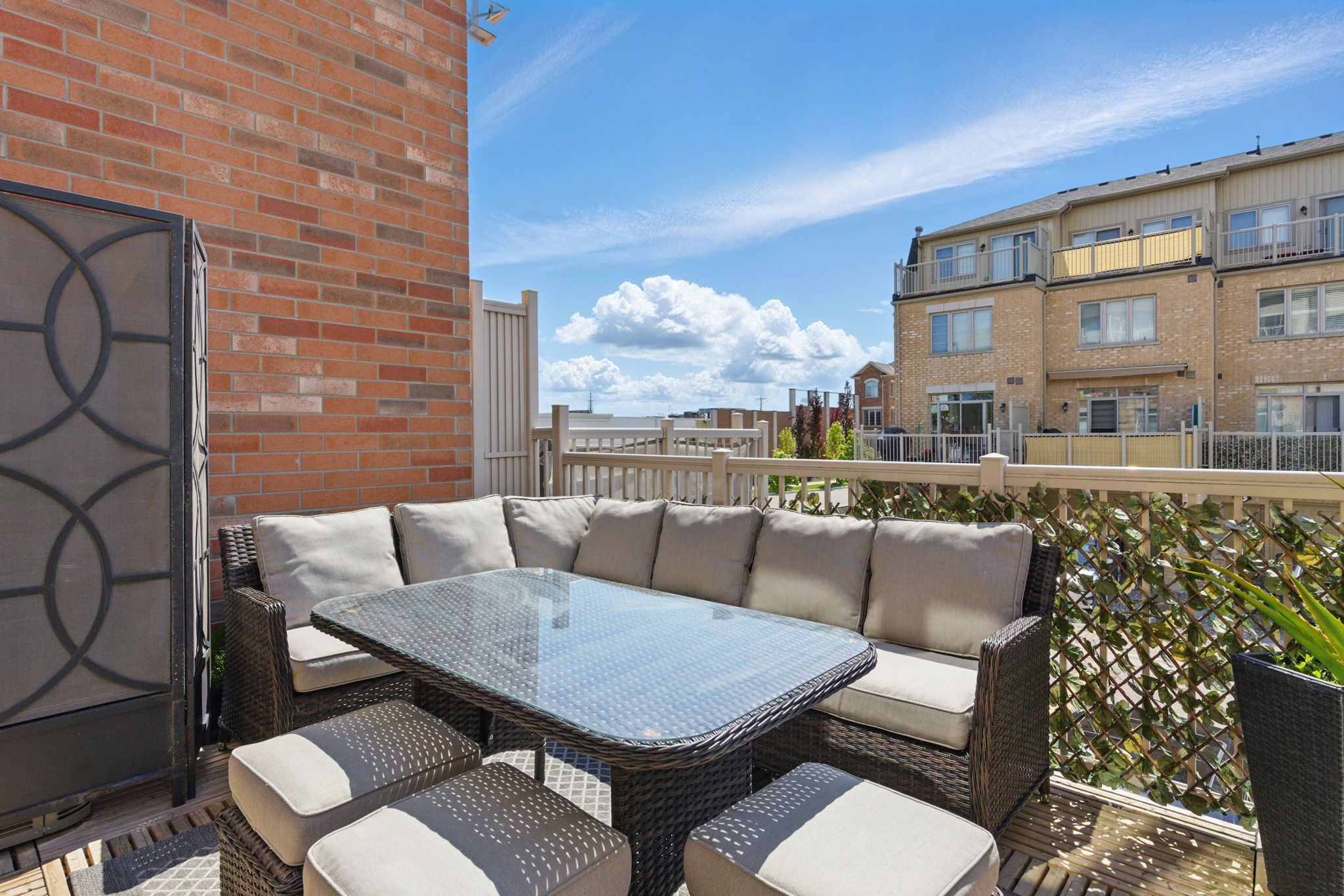 Toronto property showcase — delivered property photograph 38