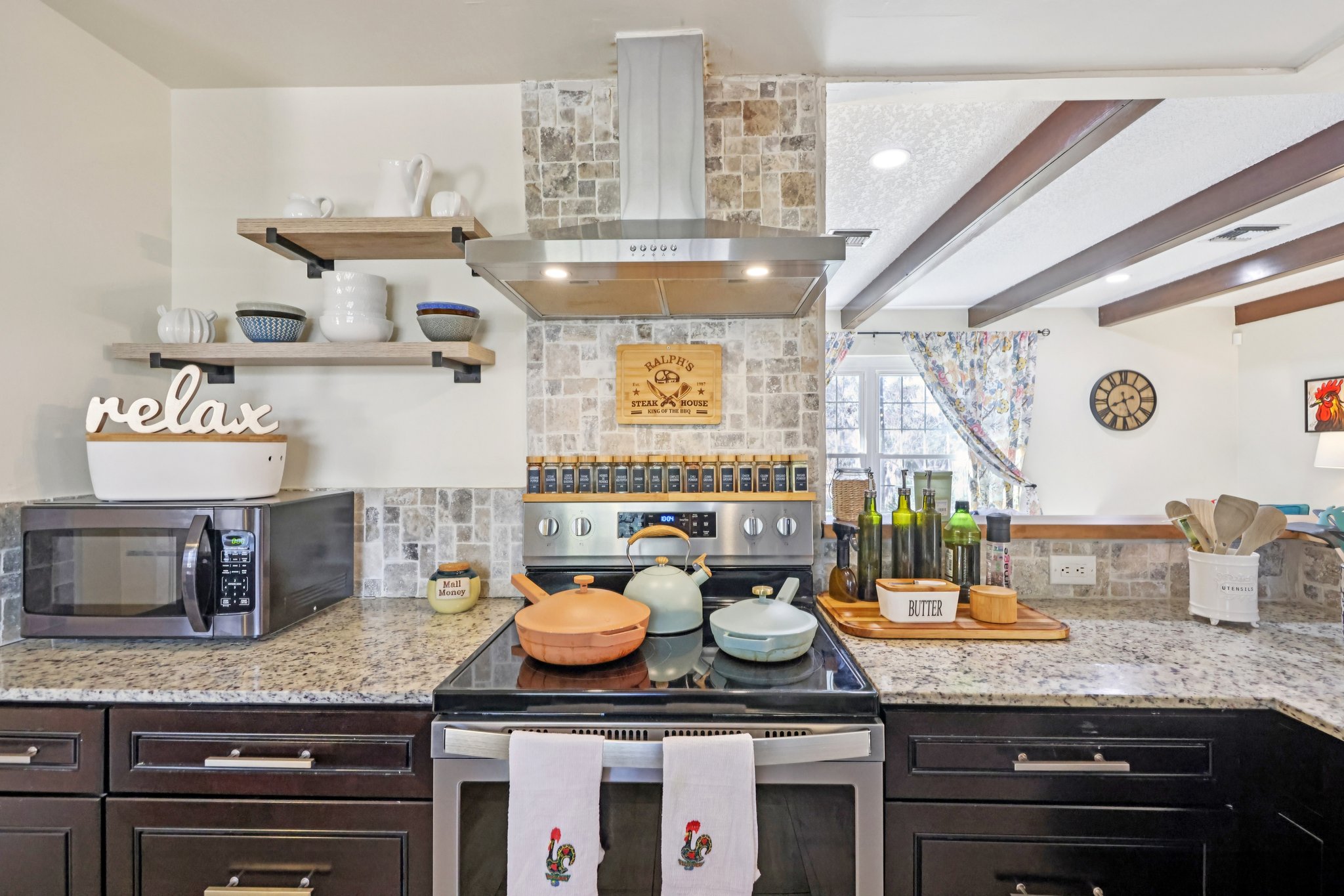 Morningside Dr-S1002-016.jpg