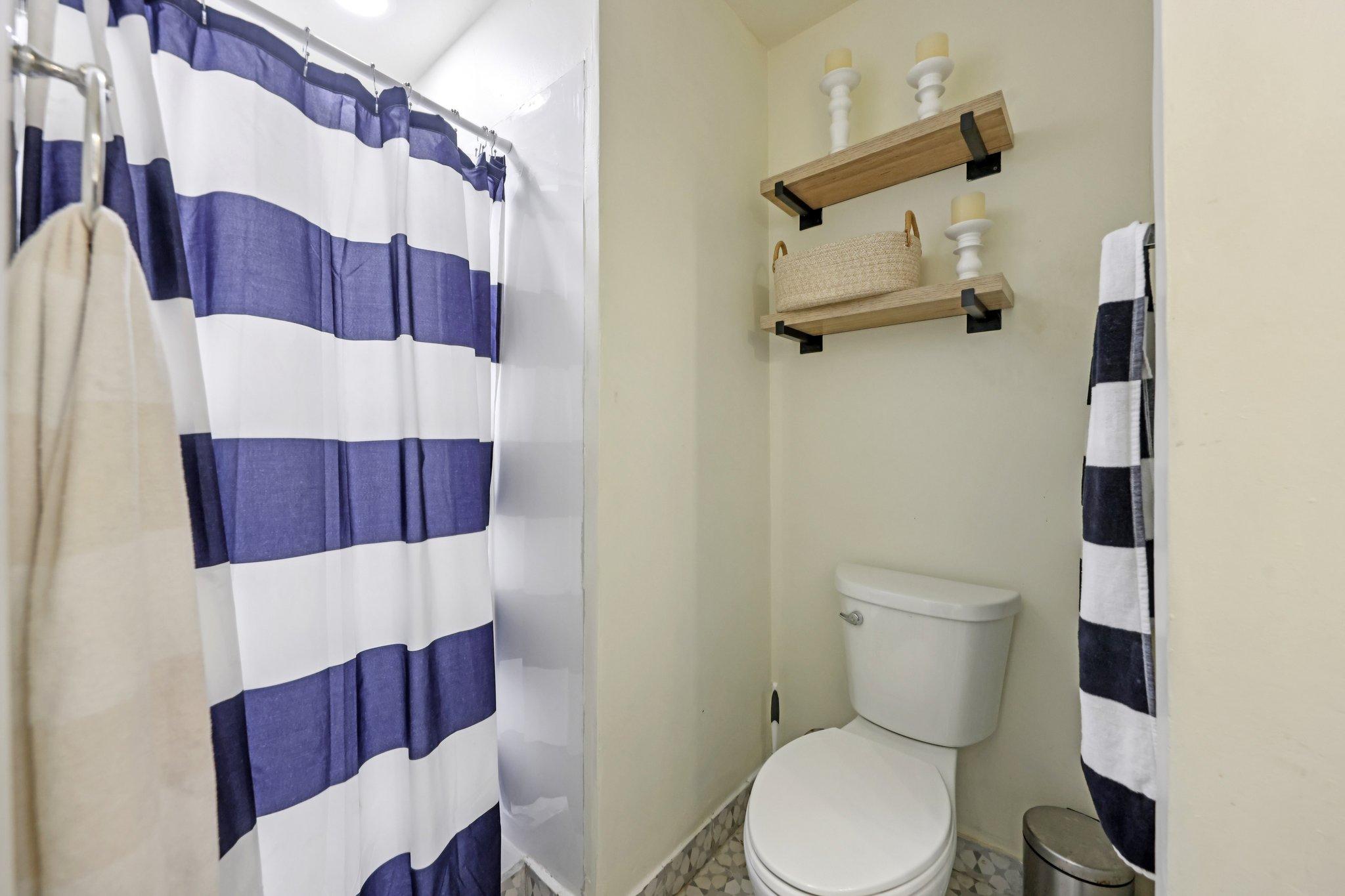 Morningside Dr-S1002-018.jpg