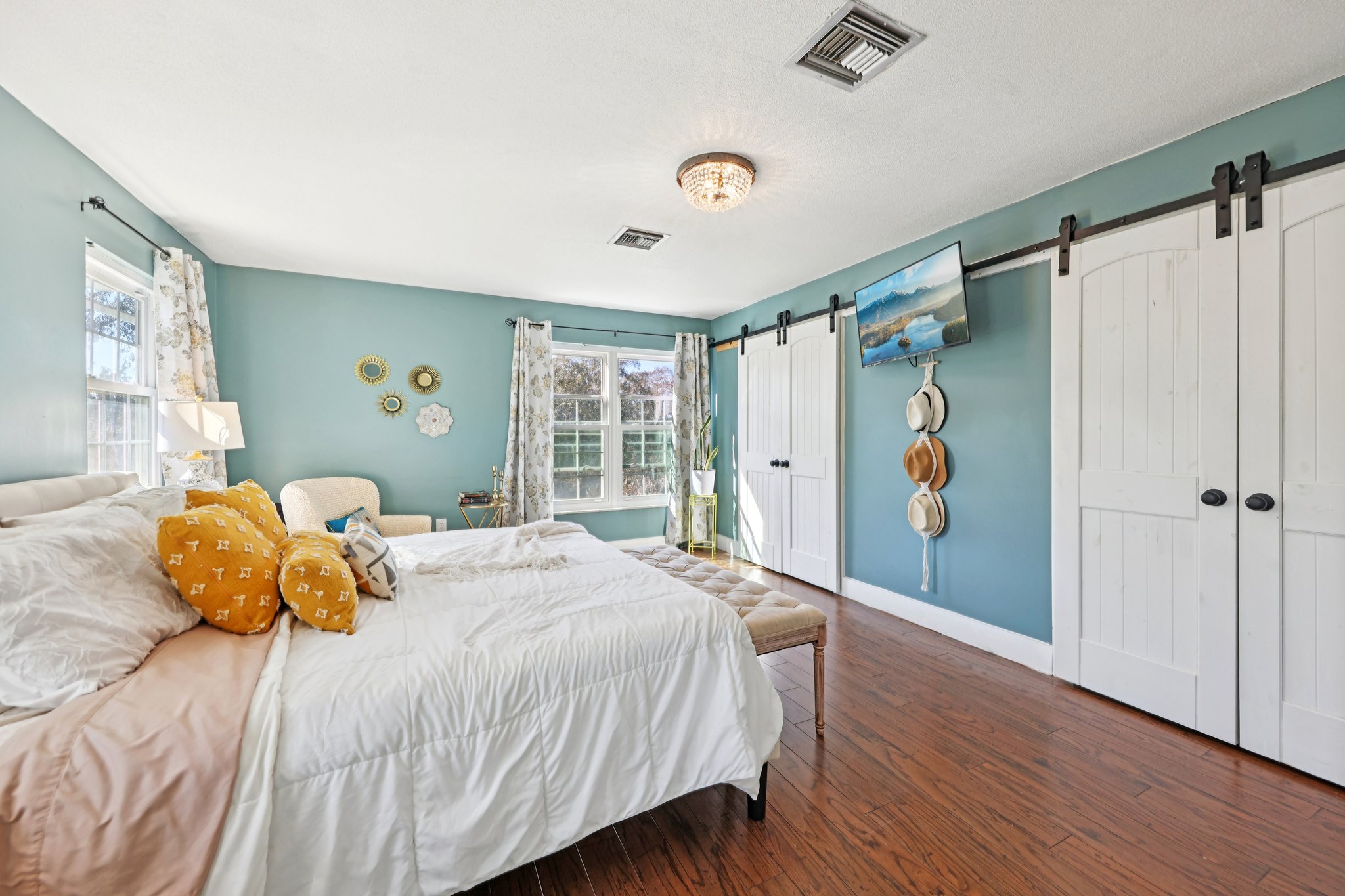 Morningside Dr-S1002-023.jpg