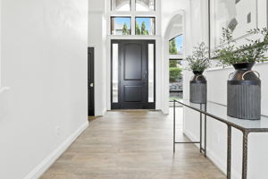  Photo 0