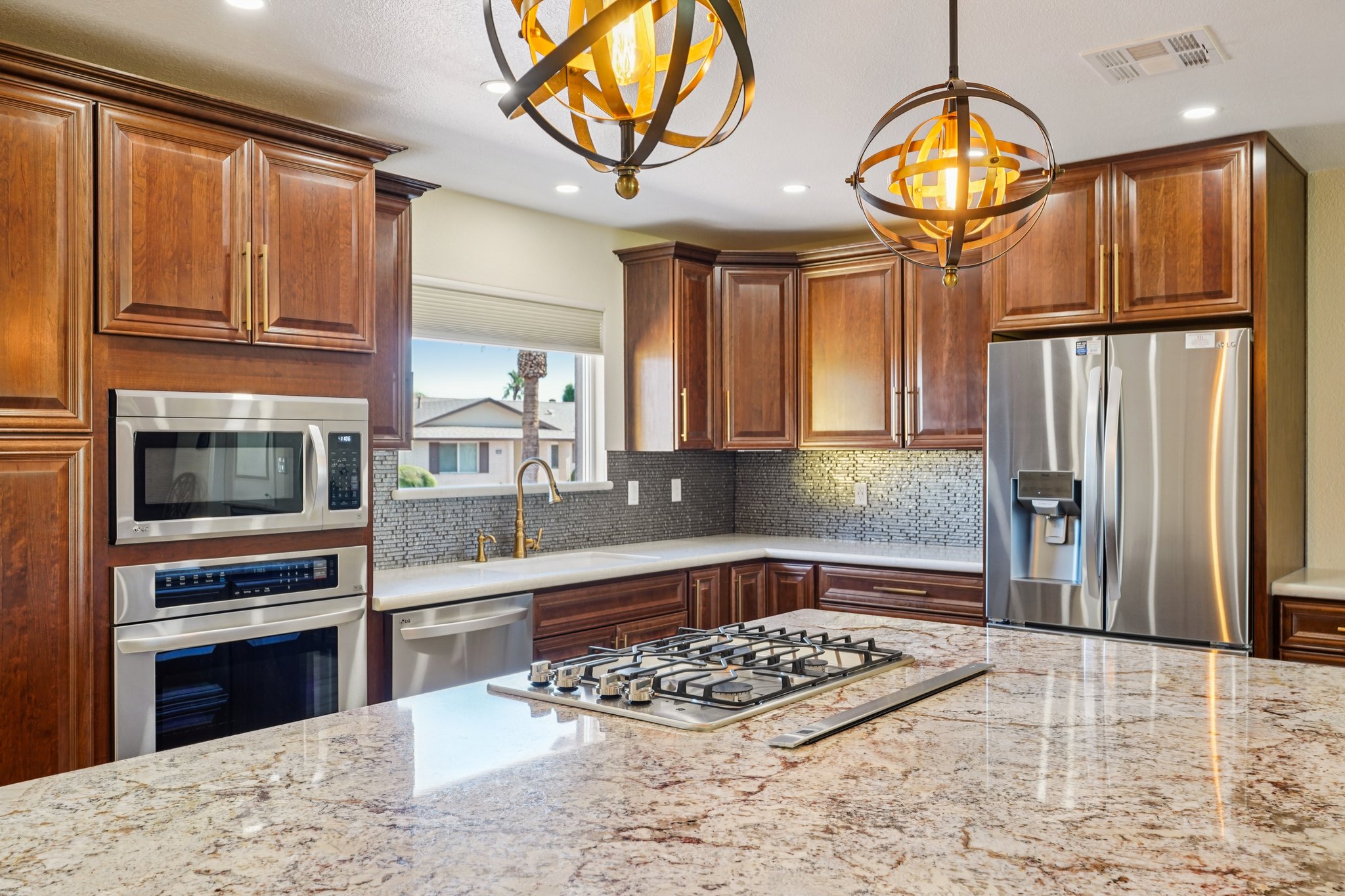 N 109th Ave-S1511-018.jpg