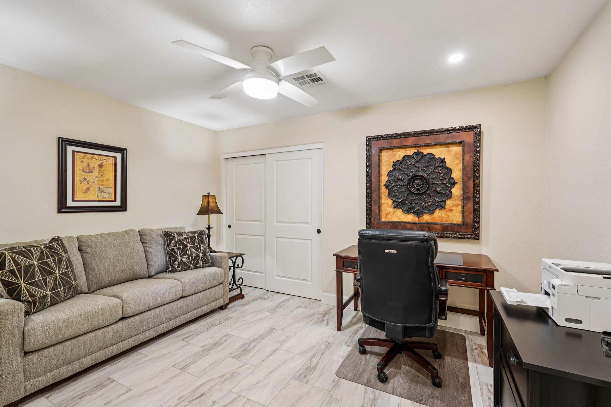 N 109th Ave-S1511-023.jpg