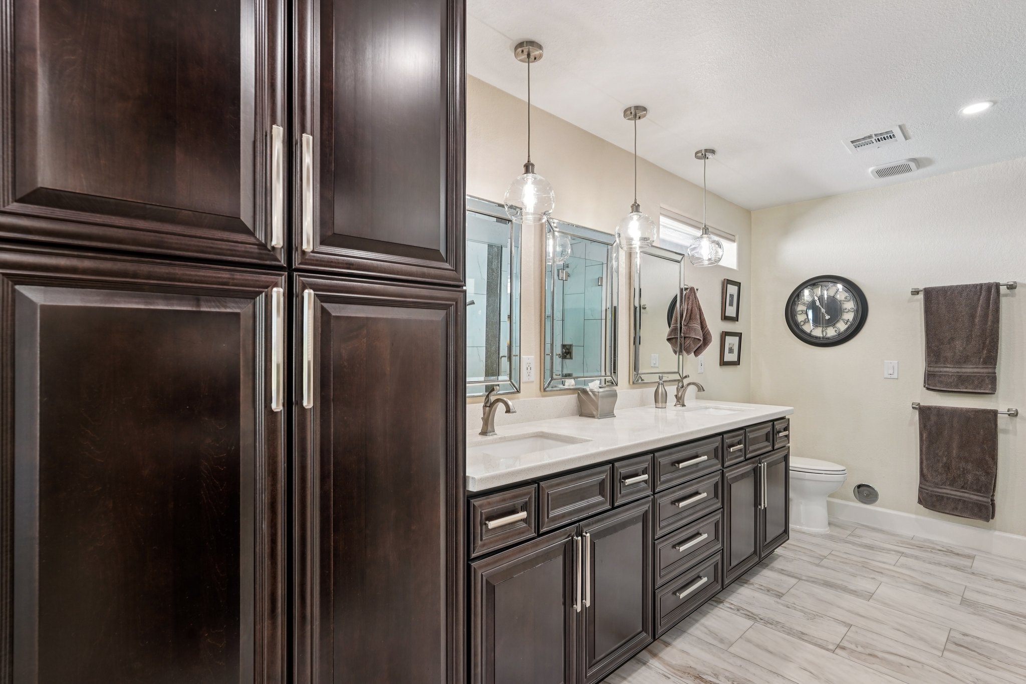 N 109th Ave-S1511-031.jpg