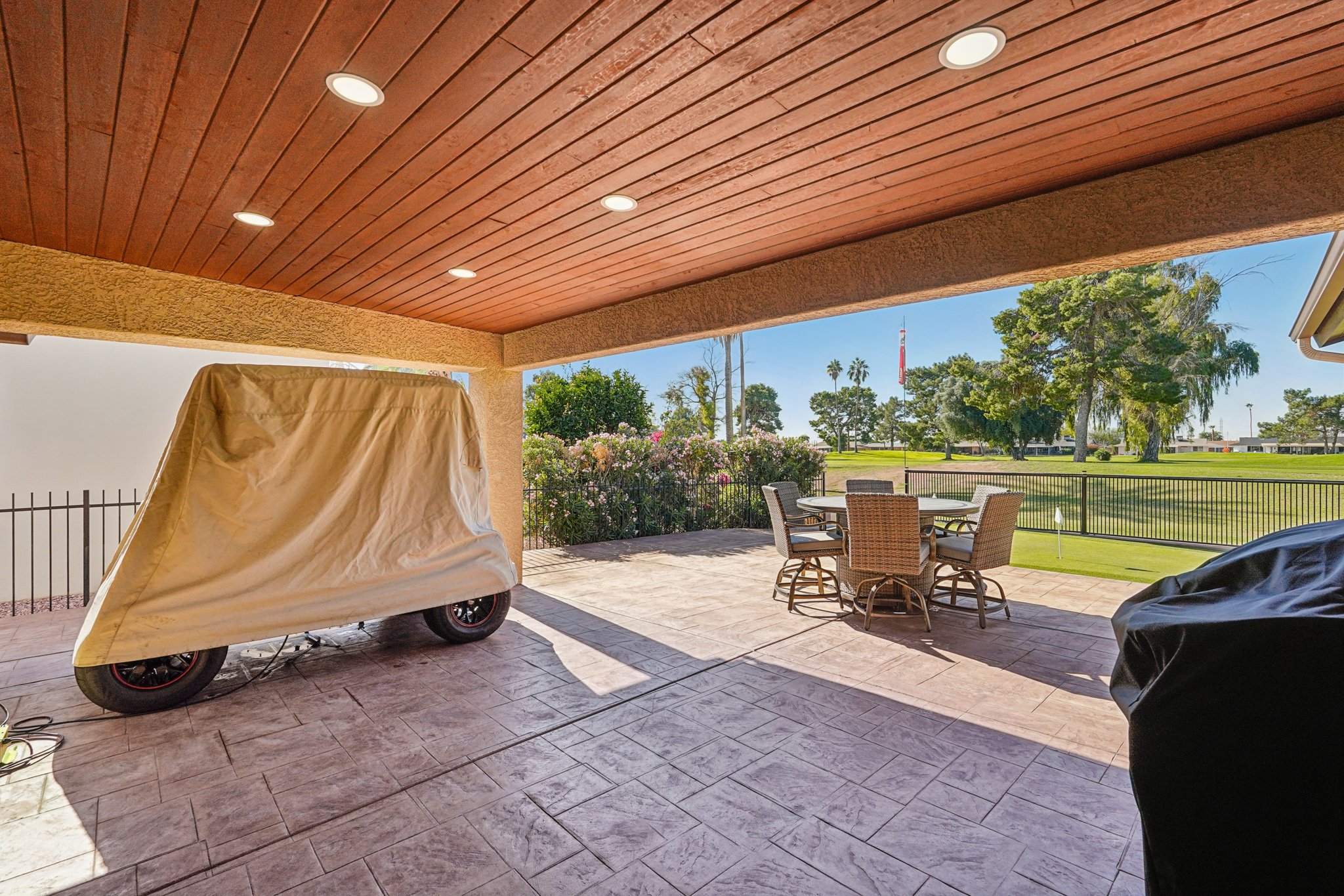 N 109th Ave-S1511-040.jpg