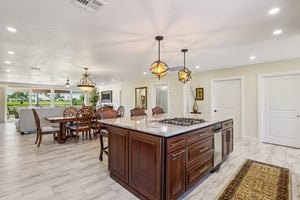 N 109th Ave-S1511-016.jpg