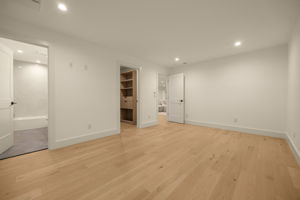  Photo 35