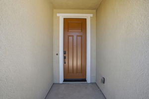 004_F8_1024 Bluebell Cir