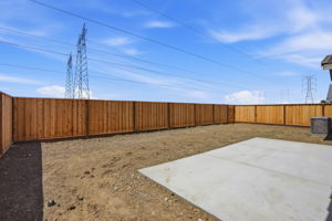 038_F8_1024 Bluebell Cir