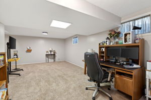  Photo 48