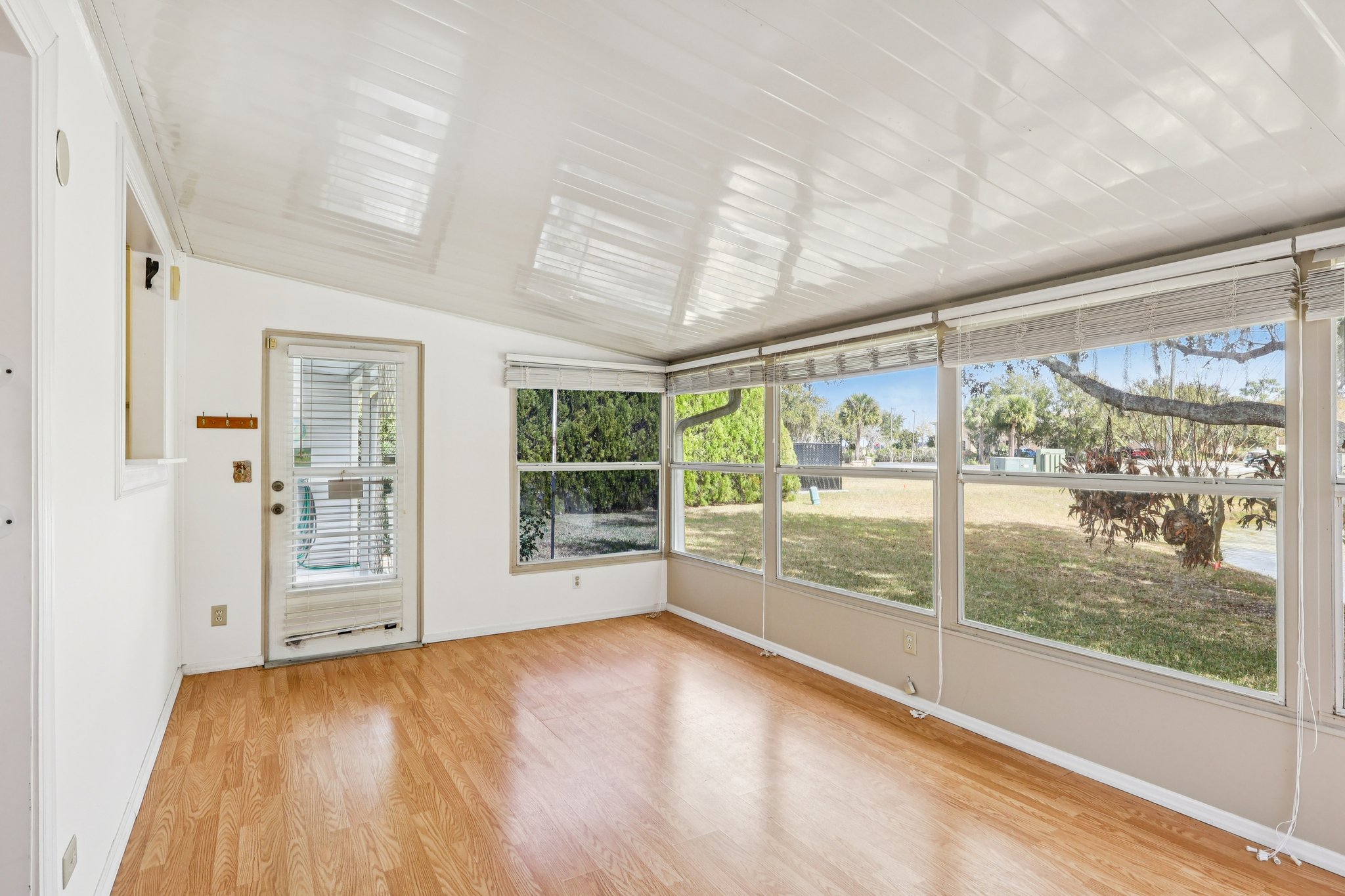 Hilltop Rd-S1902-028.jpg