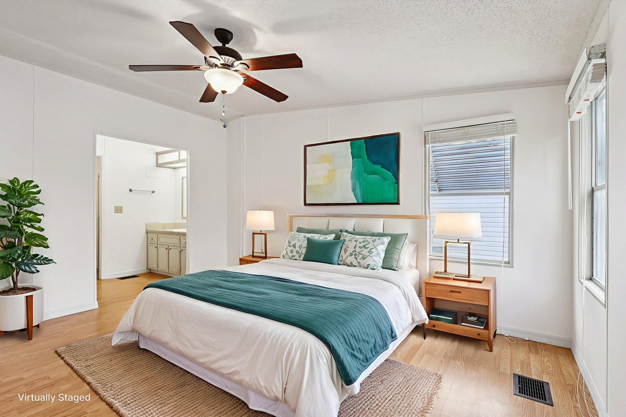 Hilltop Rd-S1902-024 virtually staged.jpeg