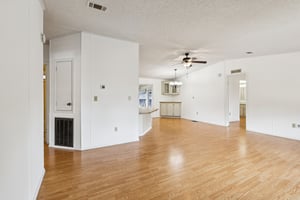 Hilltop Rd-S1902-009.jpg