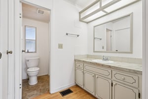 Hilltop Rd-S1902-025.jpg