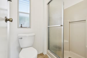 Hilltop Rd-S1902-026.jpg