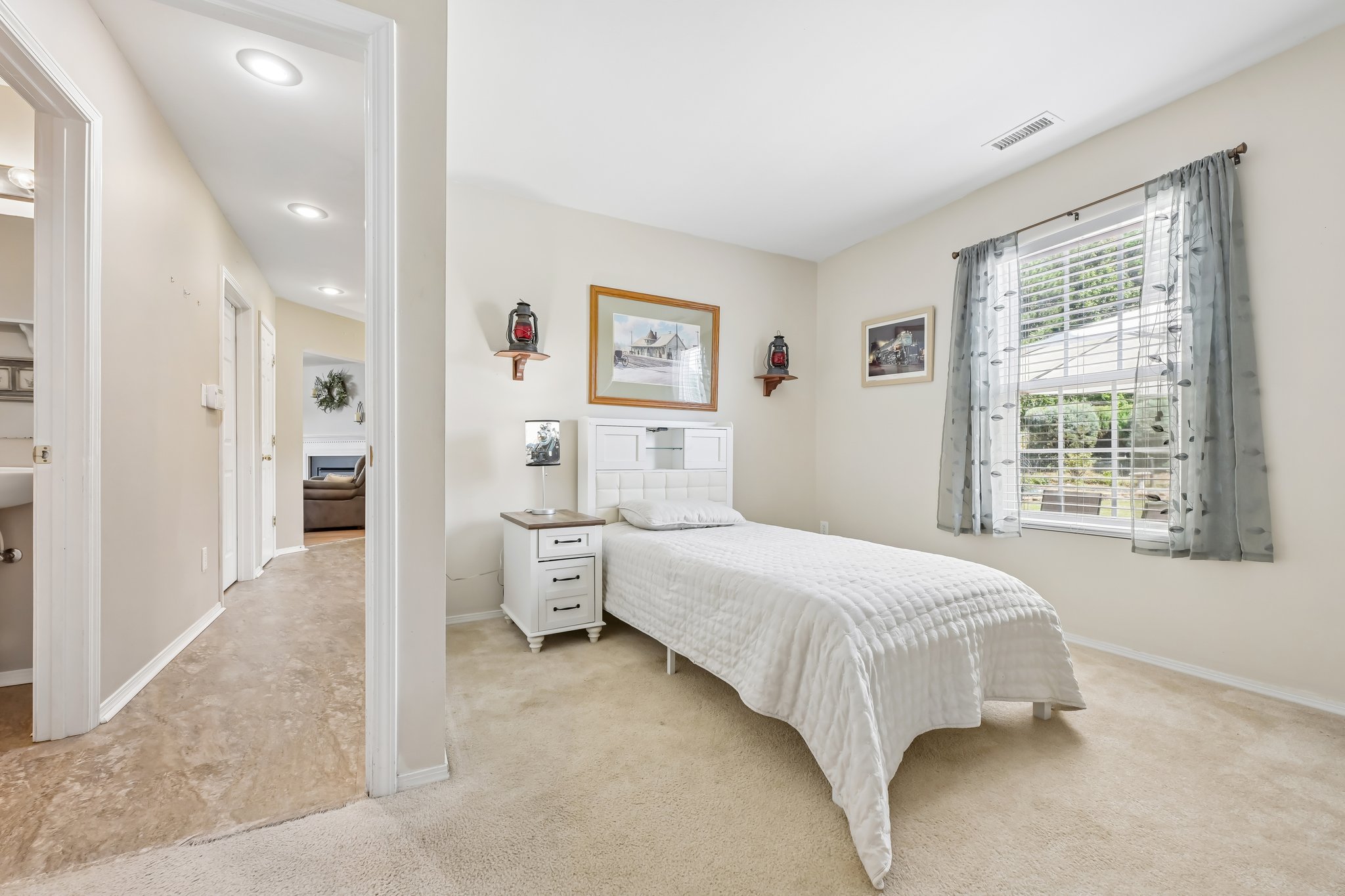 Lockberry Ct-S2708-018.jpg