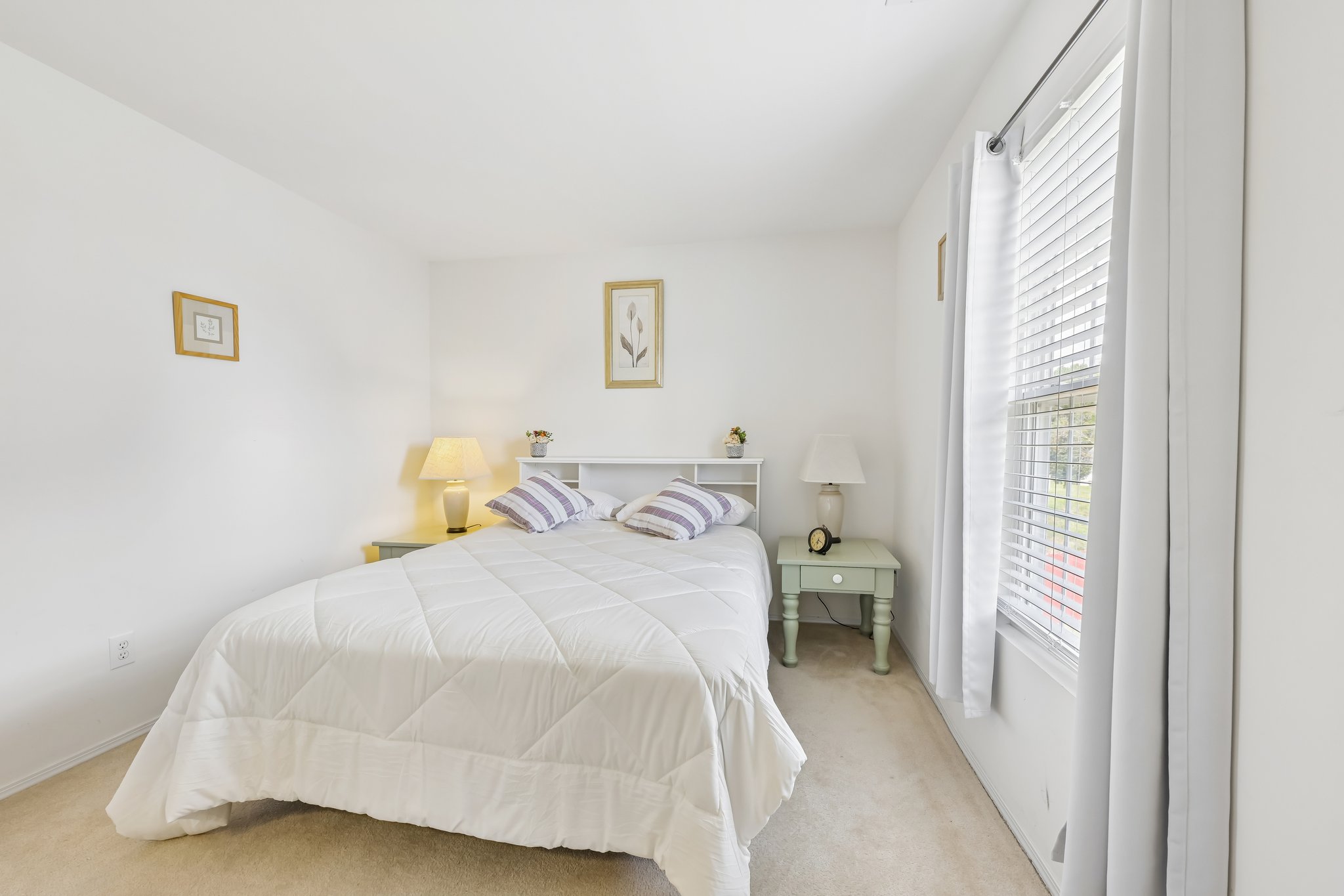 Lockberry Ct-S2708-025.jpg
