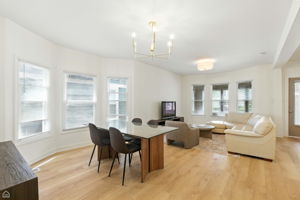 1024 S Ridgeland Ave_009