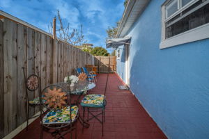 Side Patio3